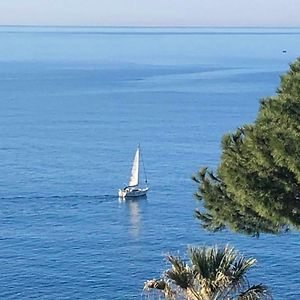 Double or Twin Room Sea View